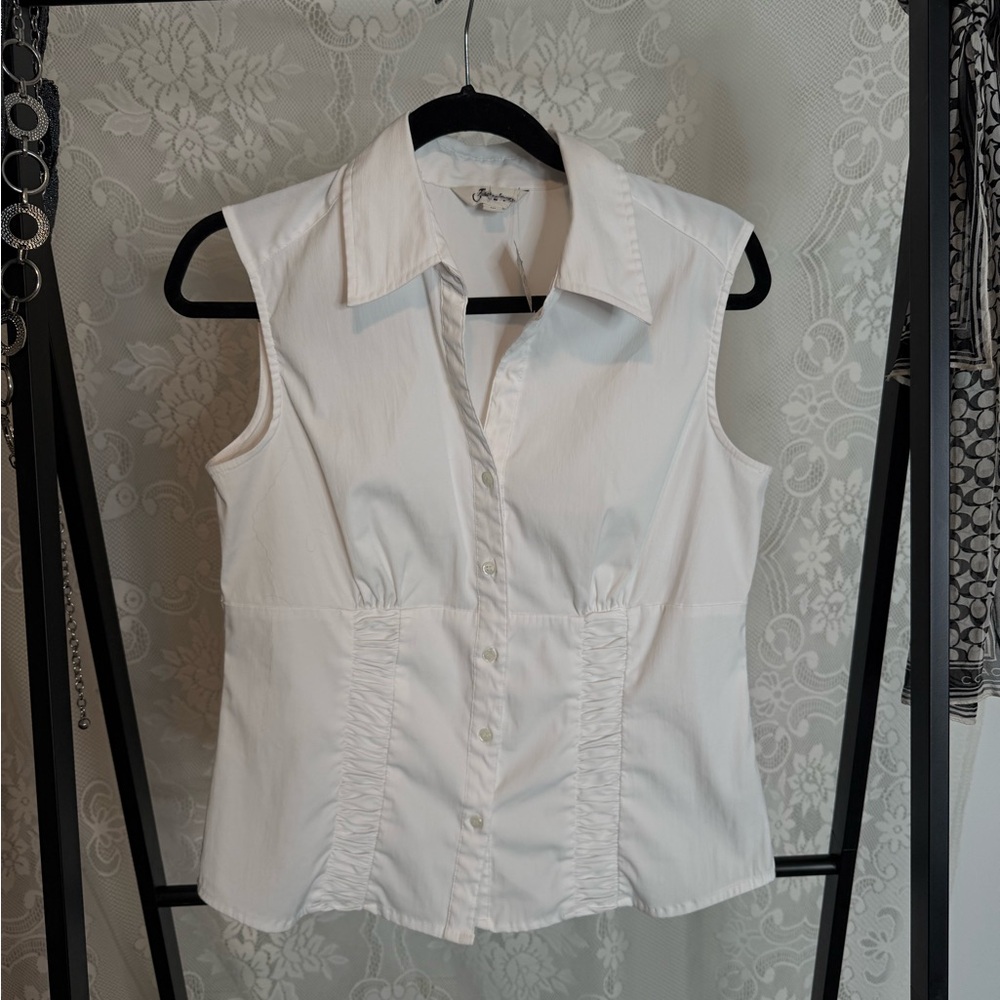 Jessica White Sleeveless Blouse